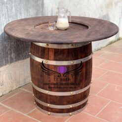 bàn trang trí quán bar