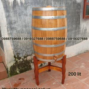 thùng gỗ sồi đựng rượu