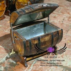 thùng gỗ ướp rượu bia