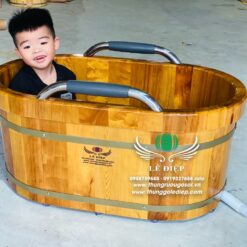 bồn tắm gỗ dành cho bé