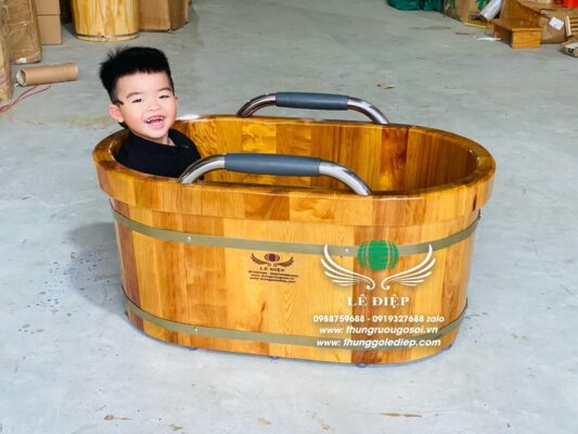 bồn tắm gỗ trẻ em