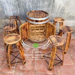 thùng rượu gỗ quán bar