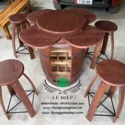 thùng rượu gỗ thông