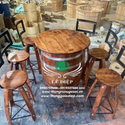 bàn ghế trang trí quán bar