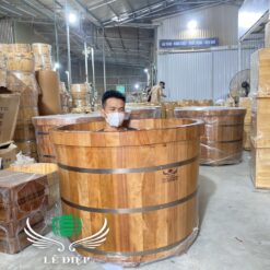 thùng tắm gỗ pơmu