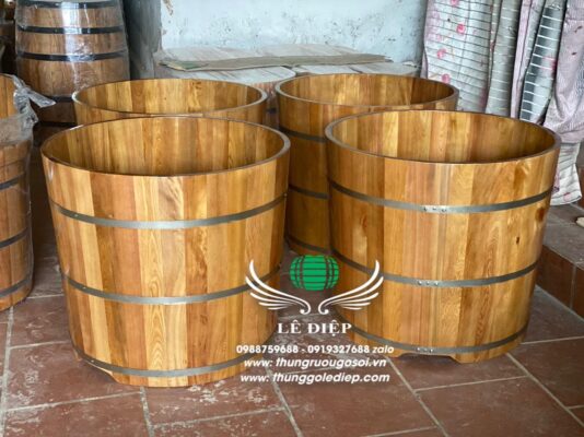 bán bồn tắm gỗ pơ mu