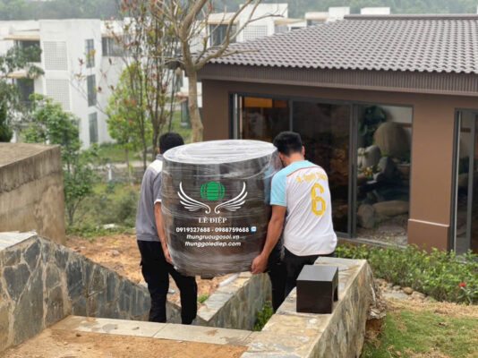 Bồn tắm gỗ tròn Legacy Hill Resort