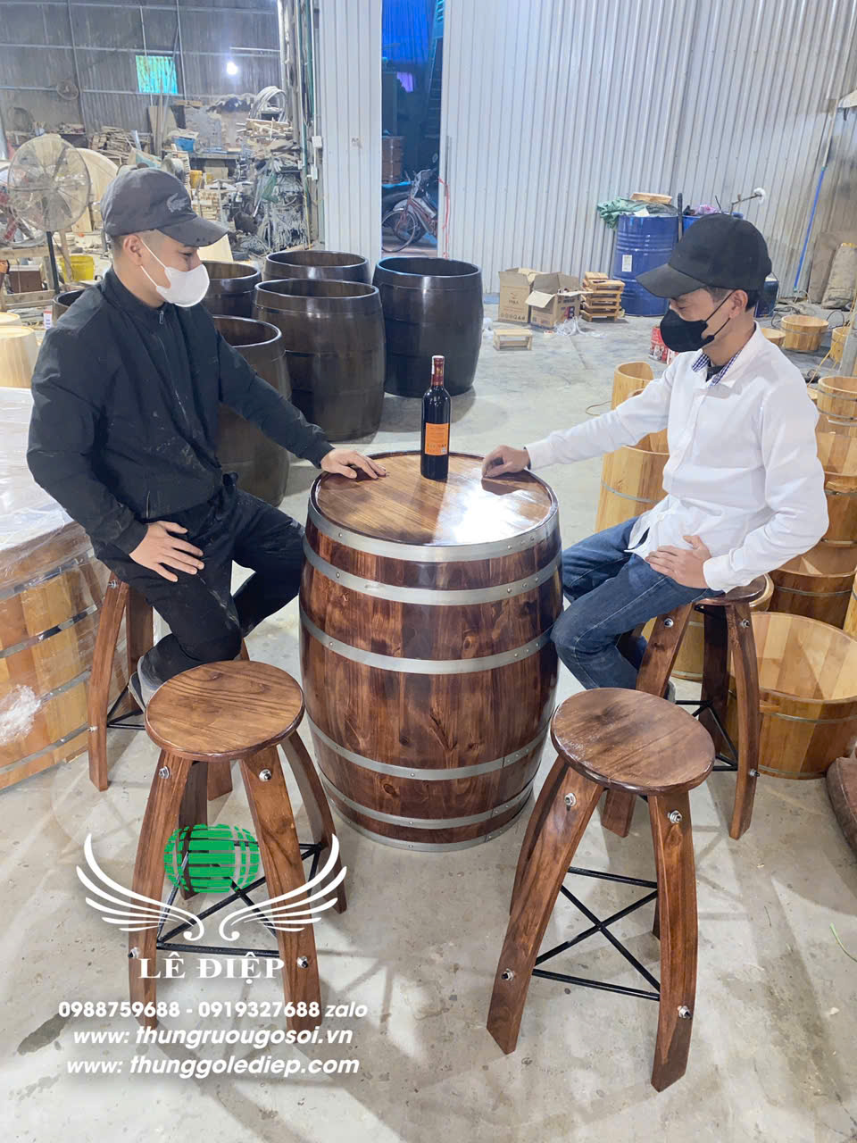 bàn ghế quán bar