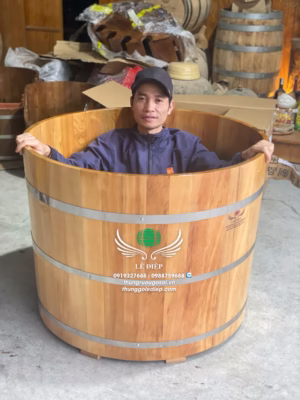 bồn tắm gỗ hình tròn